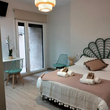 La Casa De Flores Pensión